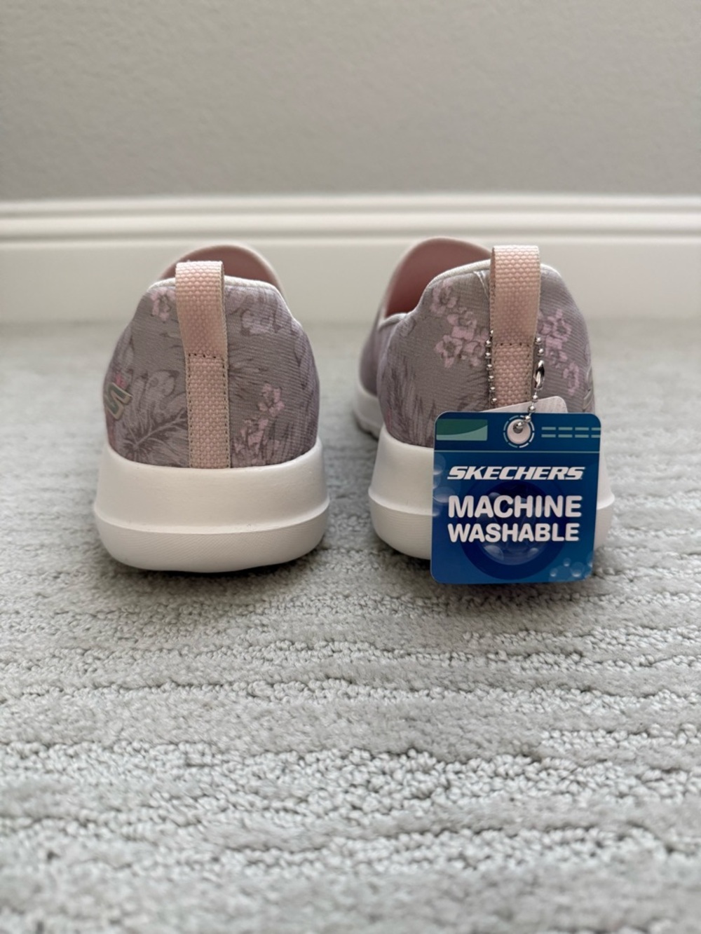 NEW! Skechers floral print taupe/pink shoes, size 9, go walk joy - Picture 3 of 7